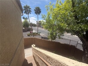 7061 Roscoe Ave in Las Vegas, NV - Building Photo - Building Photo