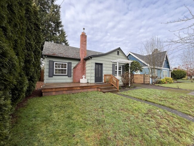 1125 NE Galloway St in McMinnville, OR - Building Photo - Building Photo