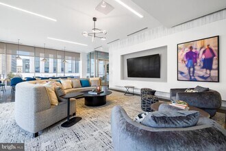 1125 Sansom St, Unit 2B-604 in Philadelphia, PA - Building Photo - Building Photo