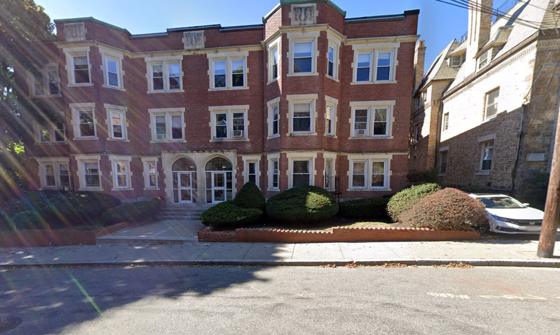 313 Tappan St, Unit 1A in Brookline, MA - Foto de edificio