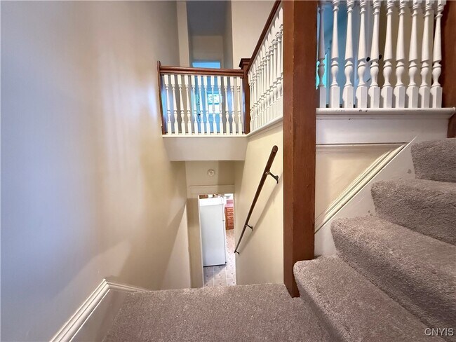 56 E 5th St in Oswego, NY - Building Photo - Building Photo