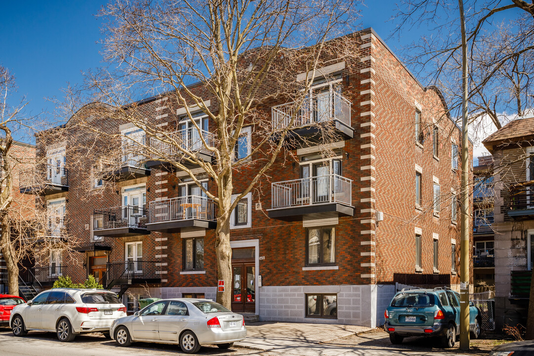 3472 Van Horne Av in Montréal, QC - Building Photo