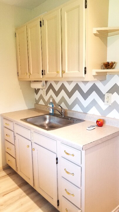 71 W North St in Lithopolis, OH - Building Photo