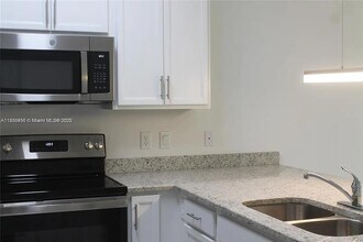 4756 SW 63rd Ter in Davie, FL - Building Photo - Building Photo