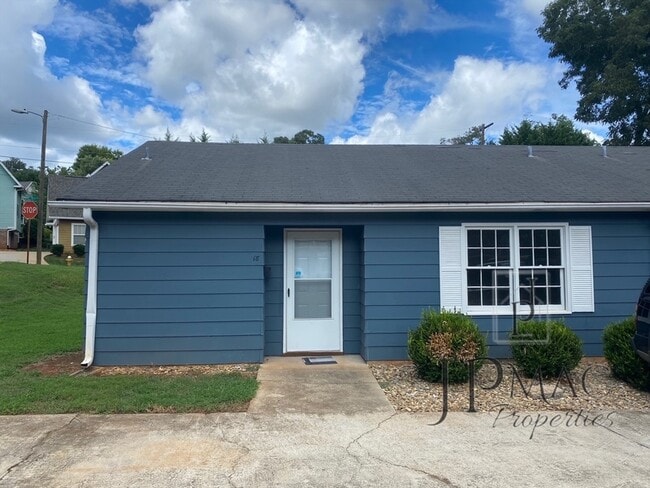 property at 18 Simmons Ct