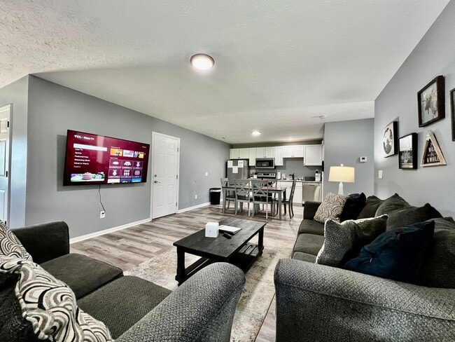 160 Overbrook Ct in Monroe, OH - Building Photo - Building Photo