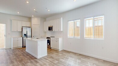 3249 Carambola Ave in Clovis, CA - Building Photo - Building Photo