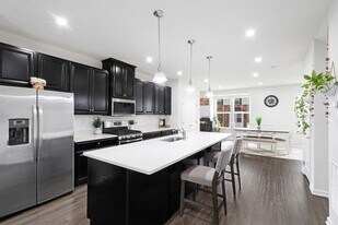 22 Sedicavage Way in Mt. Olive, NJ - Building Photo