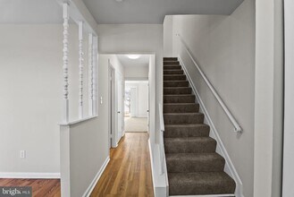 2108 Monaghan Dr in Herndon, VA - Building Photo - Building Photo