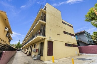 Drew St in Los Angeles, CA - Building Photo - Building Photo