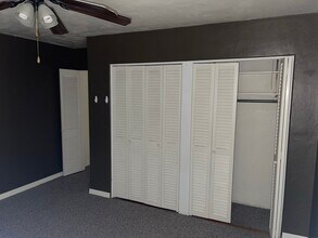 1013 N Alameda St in Carlsbad, NM - Building Photo - Building Photo