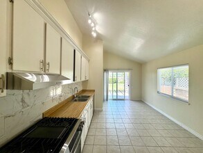 27681 Estepona in Mission Viejo, CA - Building Photo - Building Photo