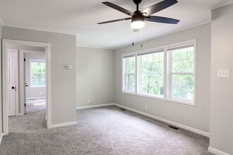702 Woodlawn Dr in Clarksville, TN - Building Photo - Building Photo