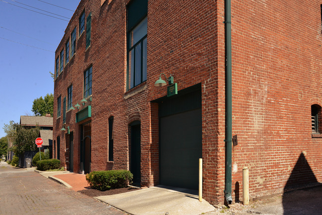 Lockerbie Flats in Indianapolis, IN - Foto de edificio - Building Photo