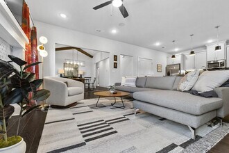 393 N Ainsley Loop in Fayetteville, AR - Building Photo - Building Photo
