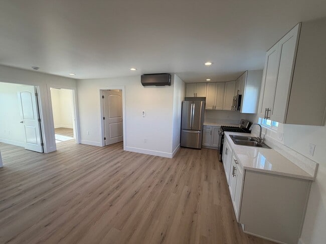 4692 Cherry Ave in Santa Maria, CA - Building Photo - Building Photo