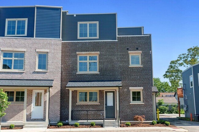 1012 E Long St in Columbus, OH - Foto de edificio - Building Photo