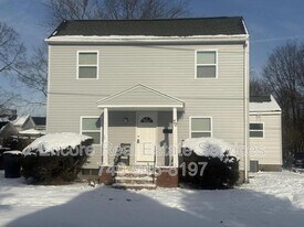 70 Hoover St in Newark, OH - Building Photo