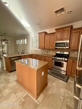 10652 E Lobo Ave in Mesa, AZ - Building Photo - Building Photo