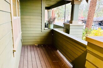 2339 NW Labiche Ln in Bend, OR - Building Photo - Building Photo