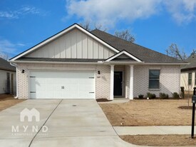 15697 Ruthie Lynn Dr in Athens, AL - Building Photo