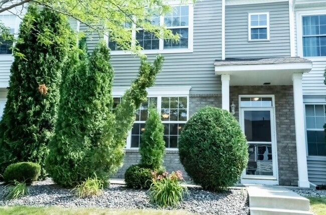 property at 4385 Empress Dr N