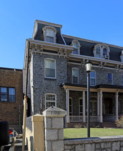 University City Associates in Philadelphia, PA - Foto de edificio - Building Photo