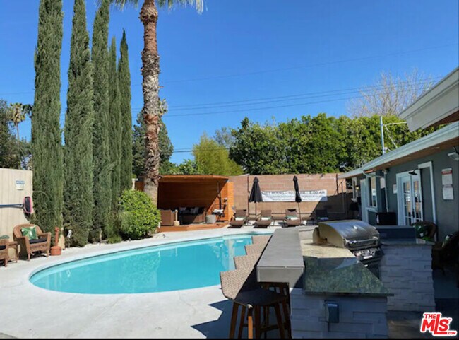 property at 22937 Wyandotte St