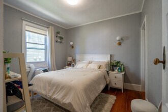 18 Newcastle Rd, Unit 1 in Boston, MA - Foto de edificio - Building Photo