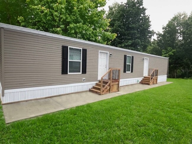 property at 103 Hollyhock Ln