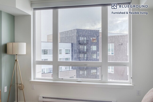 125 Boren Ave S in Seattle, WA - Building Photo - Building Photo