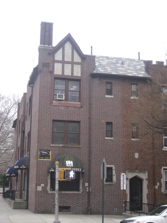 72-22 34th Avenue in Jackson Heights, NY - Building Photo - Building Photo