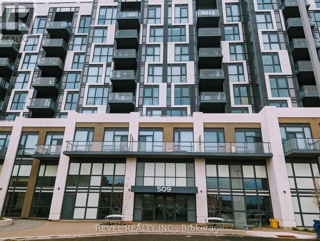 509 Dundas St W in Oakville, ON - Building Photo - Building Photo