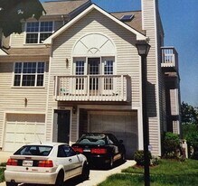 19020 Amarillo Dr in Germantown, MD - Building Photo