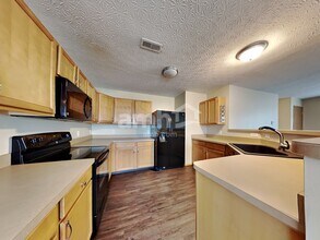 5688 Battle Creek Way in Columbus, OH - Building Photo - Building Photo