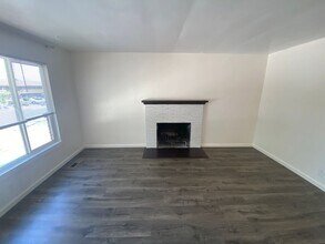 400-404 La Rue Ave in Reno, NV - Building Photo - Building Photo