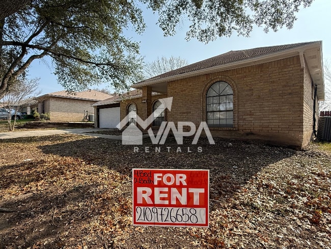 194 High Oak in Universal City, TX - Foto de edificio - Building Photo