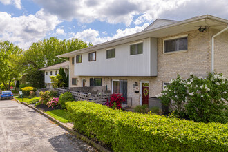 Westtown Mews in West Chester, PA - Building Photo - Building Photo