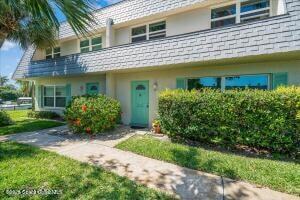 435 Dove Ln, Unit 810 in Satellite Beach, FL - Building Photo