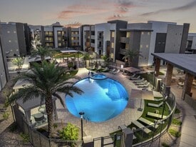 Amavida Marana in Tucson, AZ - Building Photo