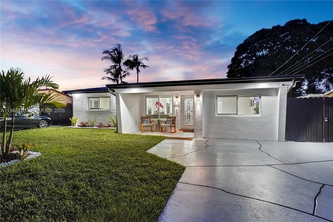 4711 SW 42nd Terrace in Fort Lauderdale, FL - Building Photo - Building Photo