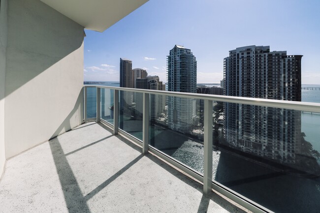 300 S Biscayne Blvd, Unit T-2506 in Miami, FL - Building Photo - Building Photo