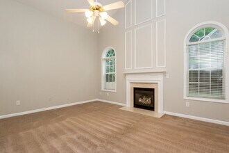 3187 Liberty Commons Dr NW in Kennesaw, GA - Foto de edificio - Building Photo