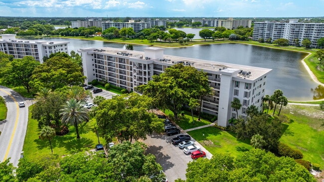 property at 2751 N Palm Aire Dr