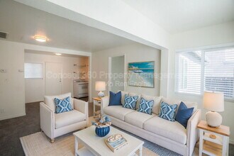 1016 Lime Ave in Long Beach, CA - Building Photo - Building Photo