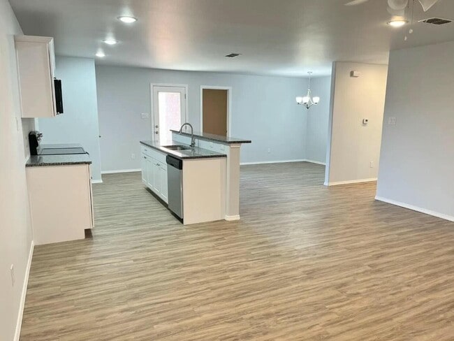 8419 10th Pl in Lubbock, TX - Building Photo - Building Photo