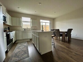 13764 NE 67th Wy in Vancouver, WA - Building Photo - Building Photo