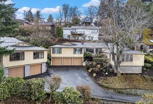 7150 SE Thorburn St, Unit A in Portland, OR - Building Photo