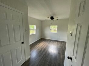 8412 US-87 in Stockdale, TX - Building Photo - Building Photo