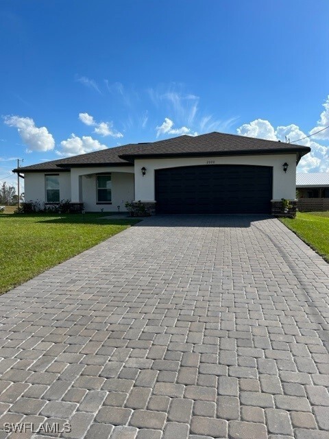 2800 NW 25th Terrace in Cape Coral, FL - Building Photo